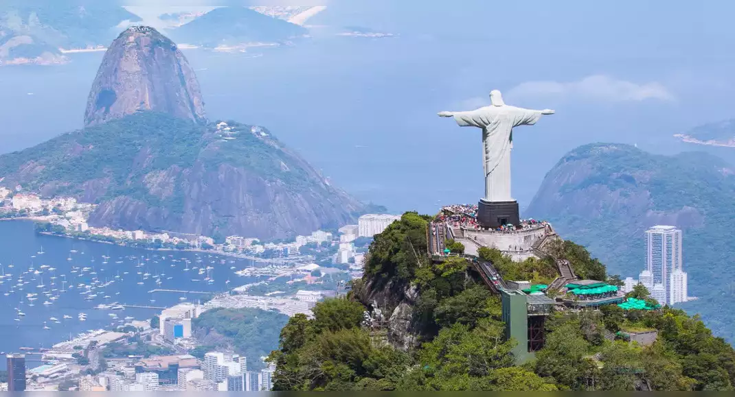 The five best traveling places in Brasil for summer vocation?